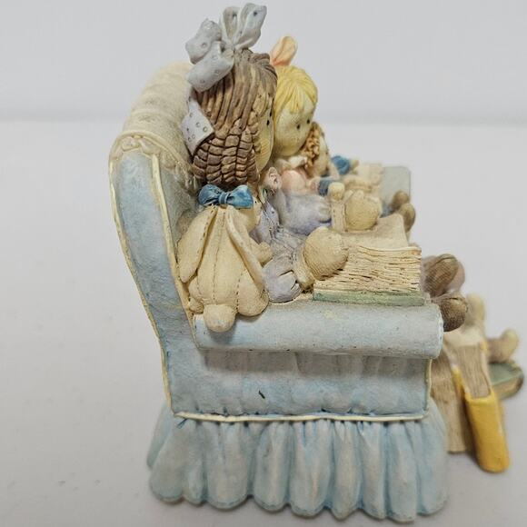 Heart Tugs San Francisco Music Box Company "My Favorite Things" Music Box - Picture 3 of 7